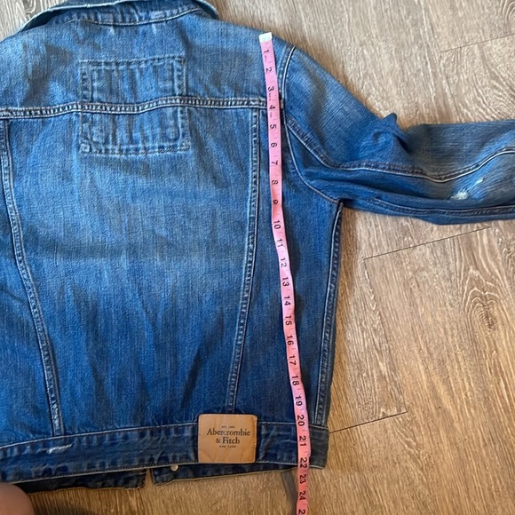 Abercrombie & Fitch Denim Jacket Women’s Medium light distressed jean - Picture 8 of 8